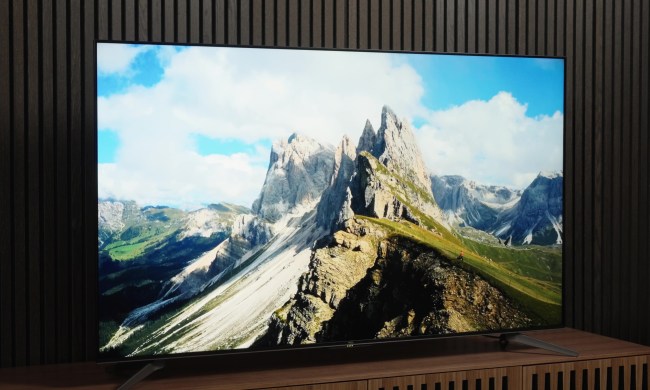 A shot of mountains on the TCL Q7 Series.